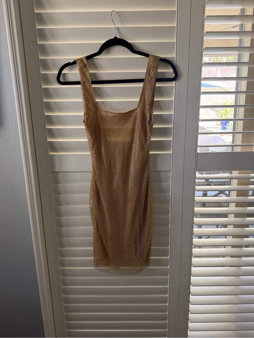 Almond Muse Isabella Mini